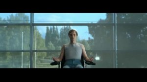 Они получили в подарок криповго робота, но не догадываются, что он вдобавок сошел с ума