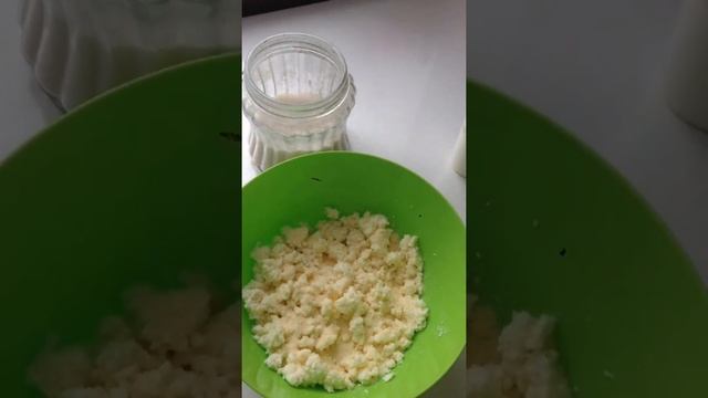 Завтрак. Кукурузная каша. Сырники смотреть онлайн