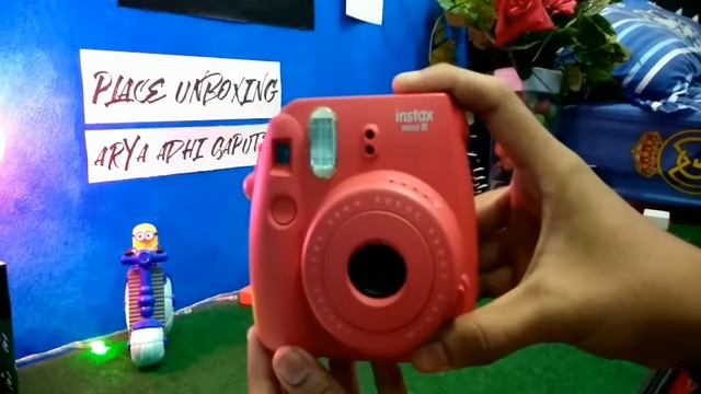 UNBOXING & REVIEW CAMERA POLAROID INSTAX MINI 8 смотреть онлайн