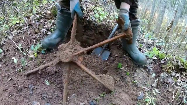 Ищем и копаем металл на мотоблоке.Коп чермета.Заработок в деревне.