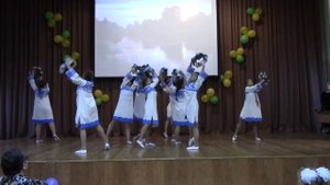 Творческая студия "Бенефис" -  стилизованный танец "Мой венок"