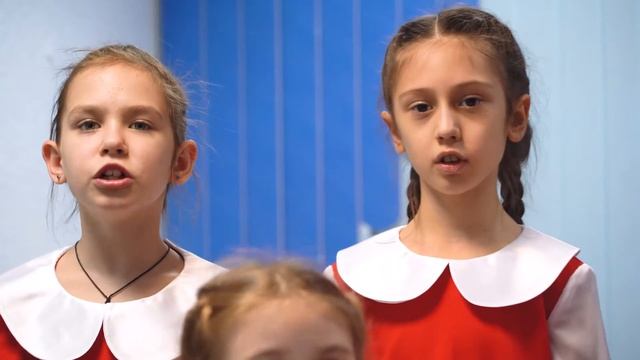 Песня «Праздник Христова Рождества» в исполнении коллектива «Cantivivo» -  ОДХ «Сияние».