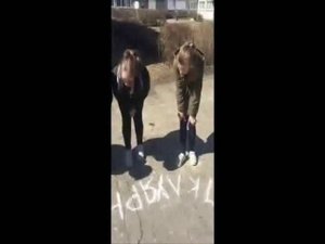 Игра "Казаки-разбойники"