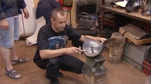 Изготовление рыцарских доспехов: железная воля, терпение и выносиливость