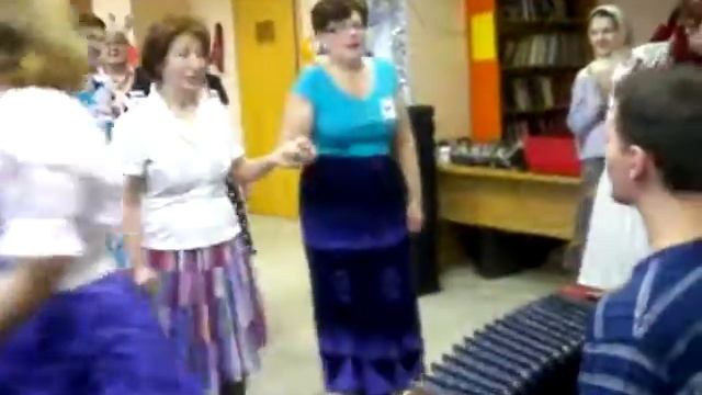 100E3488 Встреча с колером Ханной из Швеции в Пскове 9.2.2014г смотреть онлайн