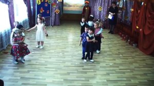 Танец Яблонька. Чернухинский детский сад № 16. Музыкальный  руководитель  Кузьминова.О.Ю