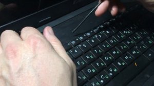 Asus X75A. Как снять или заменить клавиатуру? Asus X75A keyboard replacement.