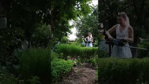 Секатор в прошлом. За мгновения обрезка кустов триммером. Кусторез аккумуляторный с Алиэкспресс