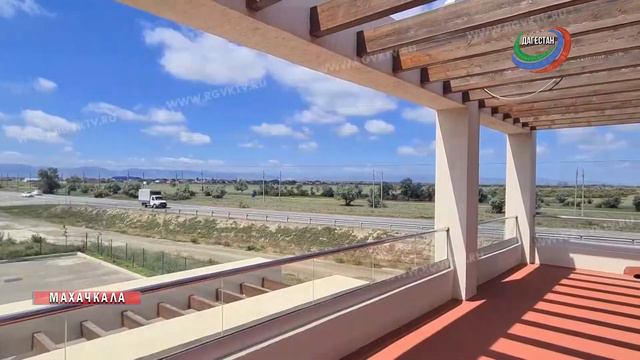 Батыр Эмеев проинспектировал строительство курортно-гостиничного комплекса Atlantis Marina