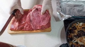 Рулет из говядины с черносливом и орехами.?? Совершенно не идеален,но потрясающе вкусный и полезный