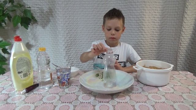 Извержение вулкана с лавой. Проводим опыты для детей смотреть онлайн