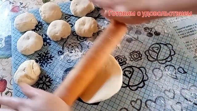 Воздушные, мягкие, сладкие булочки с корицей #рецепт #выпечка #кулинария #кулинарим #быстрыерецепты