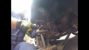 Replacement brake pads Ford Mondeo / Замена тормозные колодки Ford Mondeo