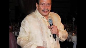 Erap estrada  Sings " Kahit Na Magtiis"