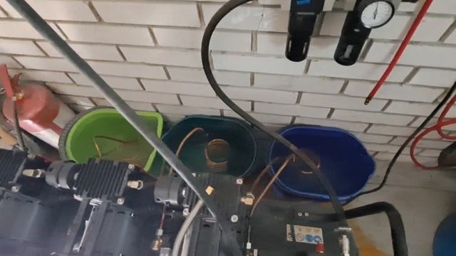 ? Компрессор кидает, бросает воду. Вода при покраске. Боремся с водой в компрессоре. Влагоотделител смотреть онлайн