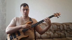 Двуручный тэппинг на бас-гитаре в творчестве Виктора Вутена