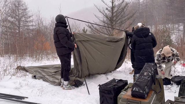 멋진 설경속 이런게 설중캠이야 ?  재난캠이라고 해야지 / 폭설속 구난구조 / 썰매는 차로 끌어야 제맛