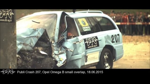 Crashtest Opel Omega B Small Overlap