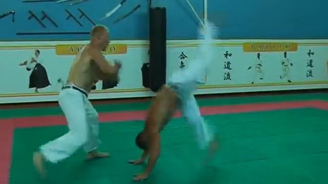 Павел Способов.КАПОЭЙРАxvid смотреть онлайн