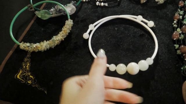 УКРАШЕНИЯ С НАТУРАЛЬНЫМИ КАМНЯМИ