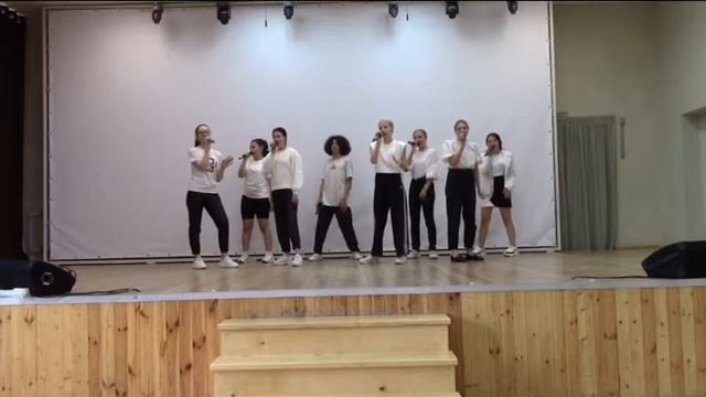 Ансамбль "Весёлая компания" - Душно, дует+Кредо