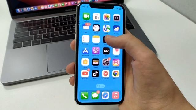 Как Выключить iPhone если Экран не Реагирует на касания? смотреть онлайн