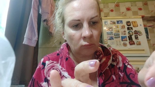 Как покрасить брови дома