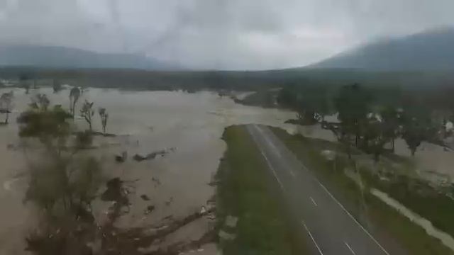 Тайфун "Лайнрок" река Джигитовка. Север Приморья отрезан от внешнего мира смотреть онлайн