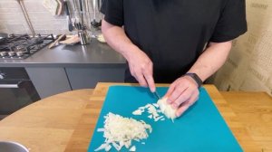 «МАДАМ БОВАРИ».МЯСНАЯ ЗАПЕКАНКА ПОД СЫРНОЙ ШАПОЧКОЙ ПО-ГРУЗИНСКИ/MEAT CASSEROLE UNDER A CHEESE CAP