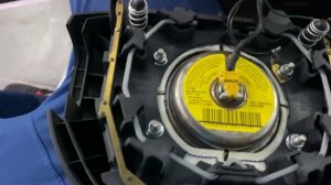 Снятие руля и подушки безопасности Ford Fusion 1 поколение/Fiesta MK5