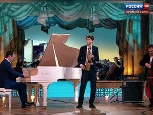 Георги Джишкариани. Саксофон - Д. Элингтон "Карнавал" - Синяя Птица. Сезон 2015