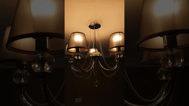 Повесил люстру в нашем ЖК. Мучался 4 часа. Как вам. ???✊? смотреть онлайн