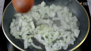 Запеканка из риса и кабачков