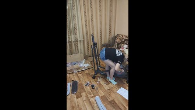 РАСПАКОВКА СБОРКА НОВОГОДНЕГО ПОДАРКА С ОЗОН / СОБИРАЮ ТРЕНАЖЕР /Эллиптический тренажер Alpin Sante смотреть онлайн