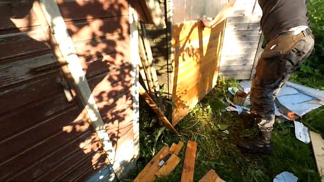 Обшиваем душ чиним на даче. УЕХАЛИ В ДЕРЕВНЮ ЧТО Б ПОЧИНИТЬ ДУШ