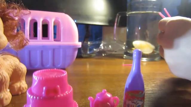 СОБАЧКА В ПЕРЕНОСКЕ. ОБЗОР ДЕТСКИХ ИГРУШЕК смотреть онлайн