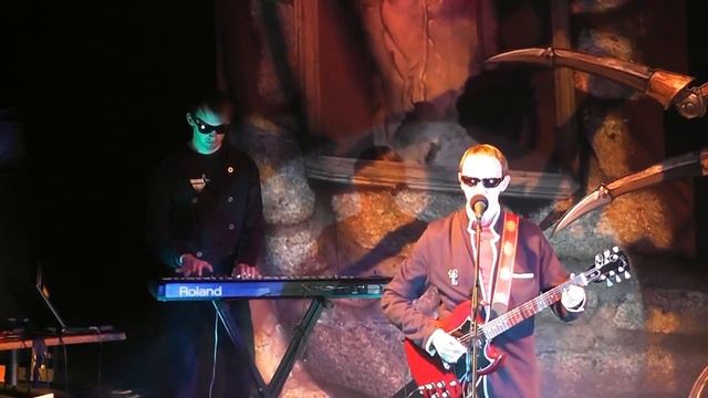 Пикник Фиолетово чёрный смотреть онлайн