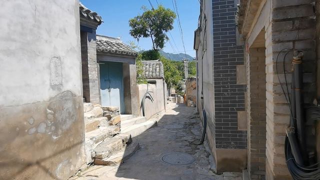 Lingshui - ancient village in China built in the (1368 - 1644 AD) and (1644 - 1911 AD) dynasties. смотреть онлайн