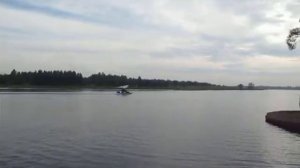 Взлет дельталета с воды.