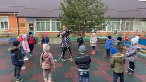 Подвижная игра с канатом, веревкой, скакалкой «Рыбак и рыбки»