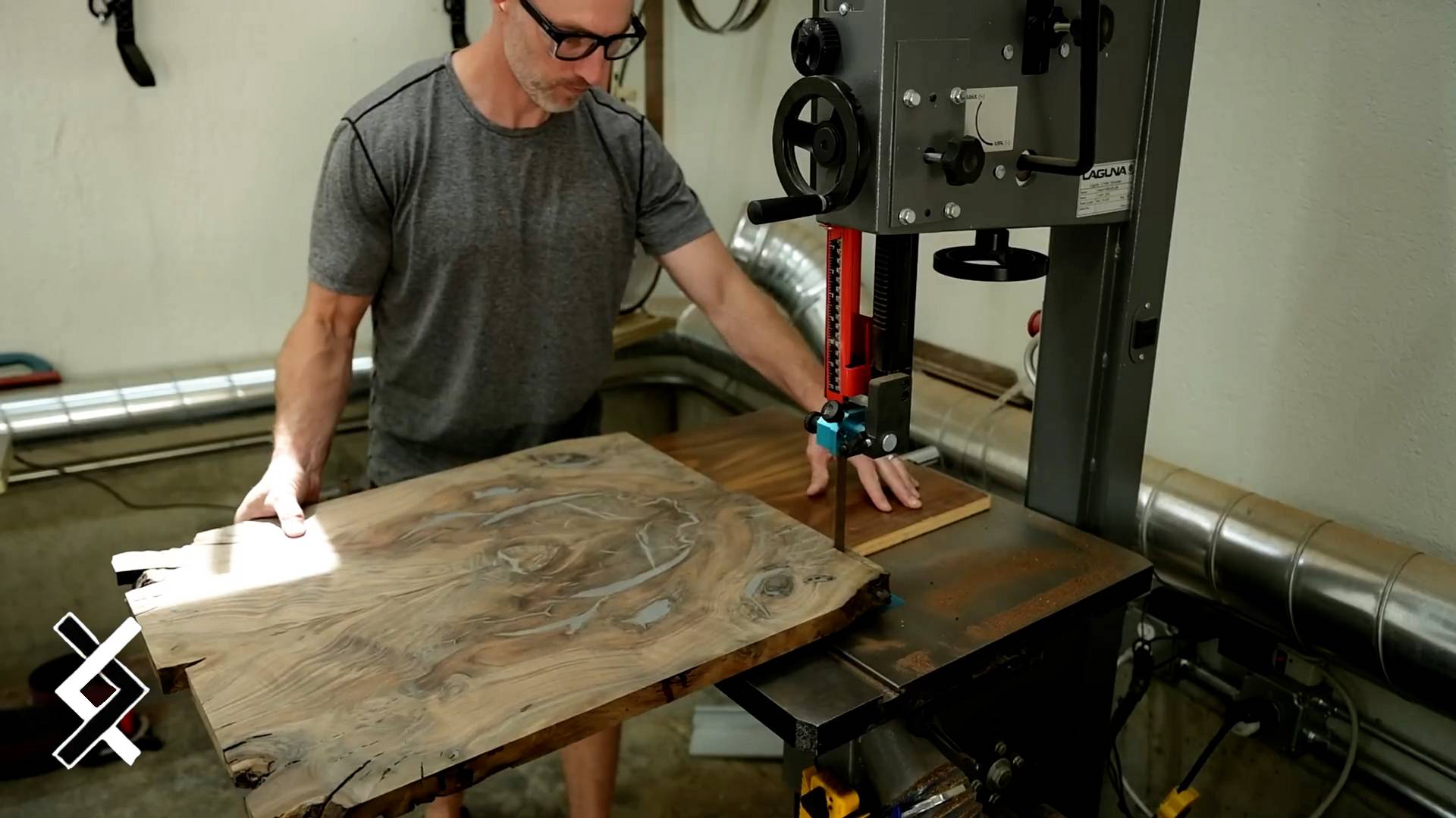 Никто не использует древесину таким образом, и я не знаю, почему смотреть онлайн