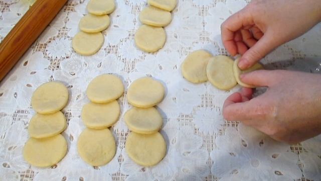 ПЕЧЕНЬЕ РОЗОЧКИ. Несколько вариантов лепки розочек. ( ПРОСТОЙ РЕЦЕПТ)