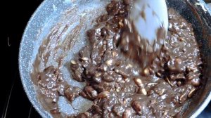 Смешайте арахис со сгущёнкой😋