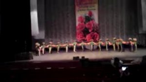 Танец маленьких  клоунов!2014год