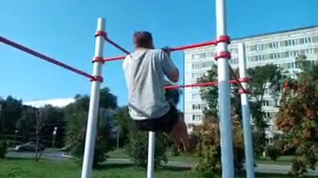 Горан - подтягивание 10 раз, 2-й подход смотреть онлайн