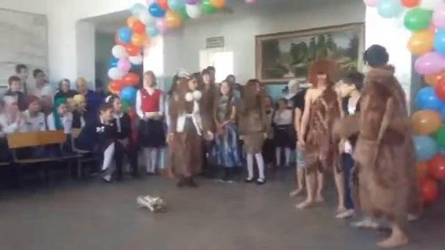 Спектакль "Урок хороших манер в доисторической школе" (05.10.2017) смотреть онлайн