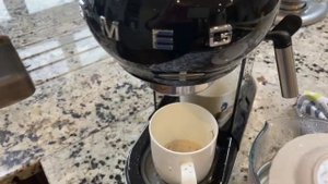 How to descale a SMEG ECF-01 coffee machine