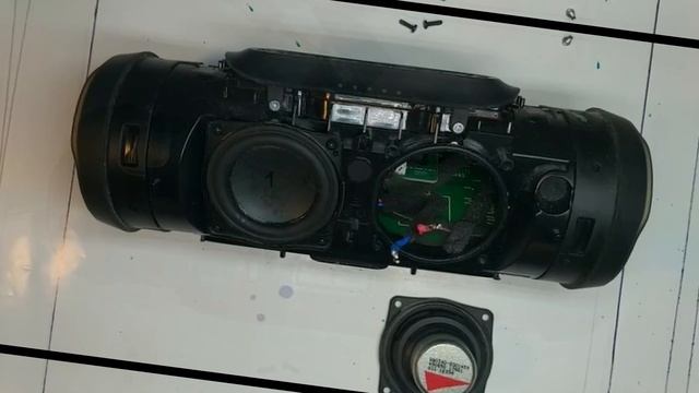 Как отремонтировать, Ремонт блютуз колонки JBL, замена динамика смотреть онлайн