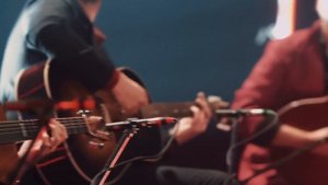 40 FINGERS - Star Wars (Main Theme & Imperial March) with 4 Guitars (LIVE)