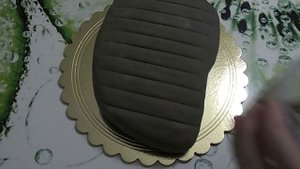 Оформление мастичного торта "Стейк"